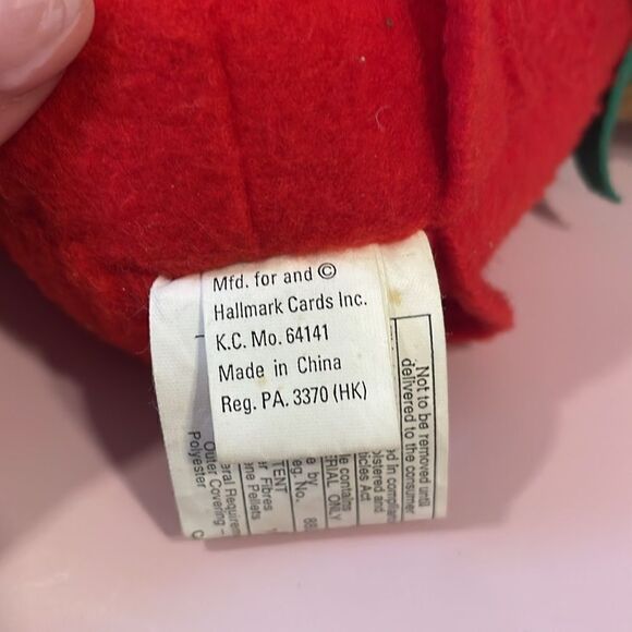 Vintage Hallmark Christmas Bear Plush Santas Helper Elf 7” Excellent Used Condi… - Picture 7 of 8